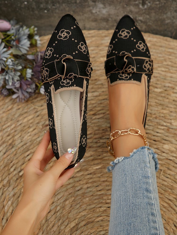 Womens Pointed-Toe Flat Shoes